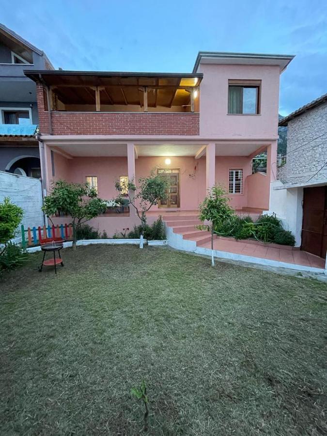 Vila 8 Krujë Exterior foto